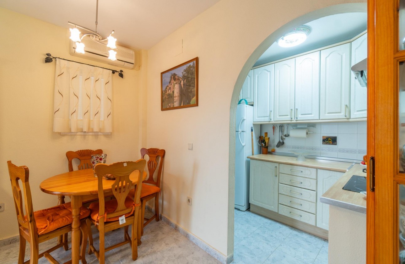 Alquiler a largo plazo - Apartamento / piso - Orihuela Costa - Playa Flamenca