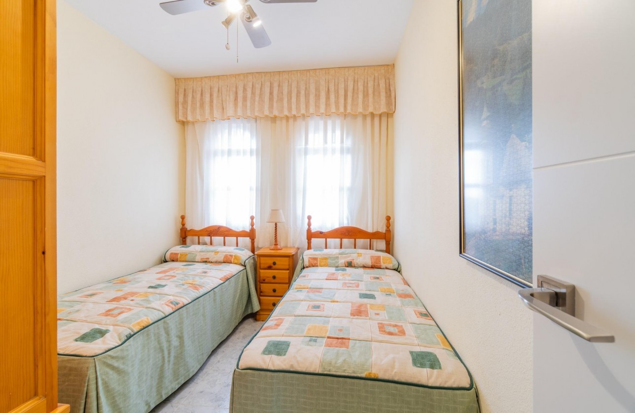 Alquiler a largo plazo - Apartamento / piso - Orihuela Costa - Playa Flamenca