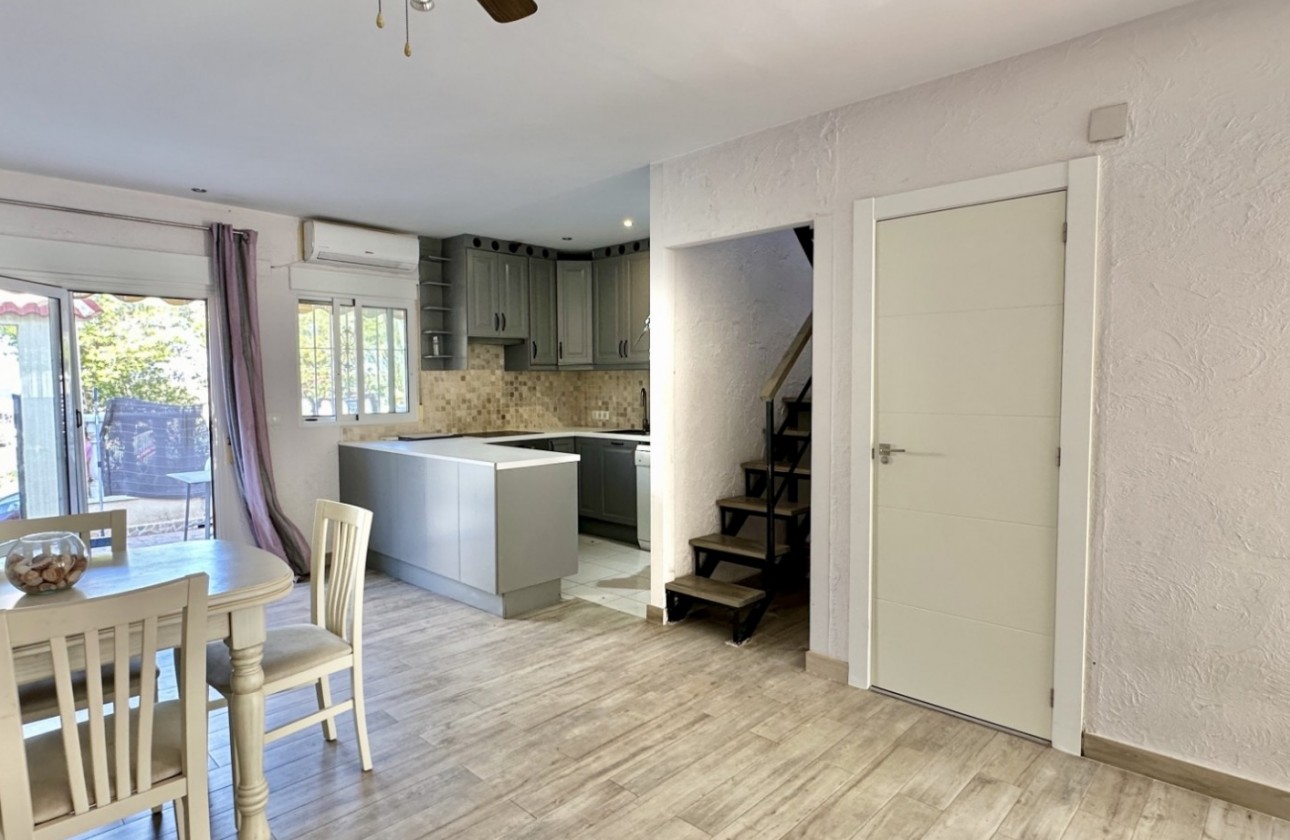 Revente - Villa - Guardamar del Segura - Lomas de Polo-Pinomar