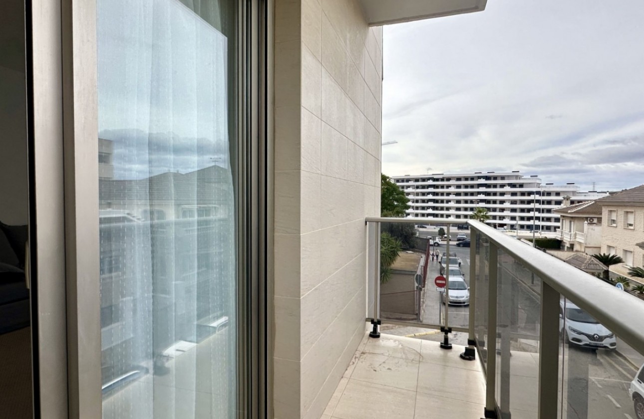 Reventa - Apartamento / piso - San Miguel de Salinas