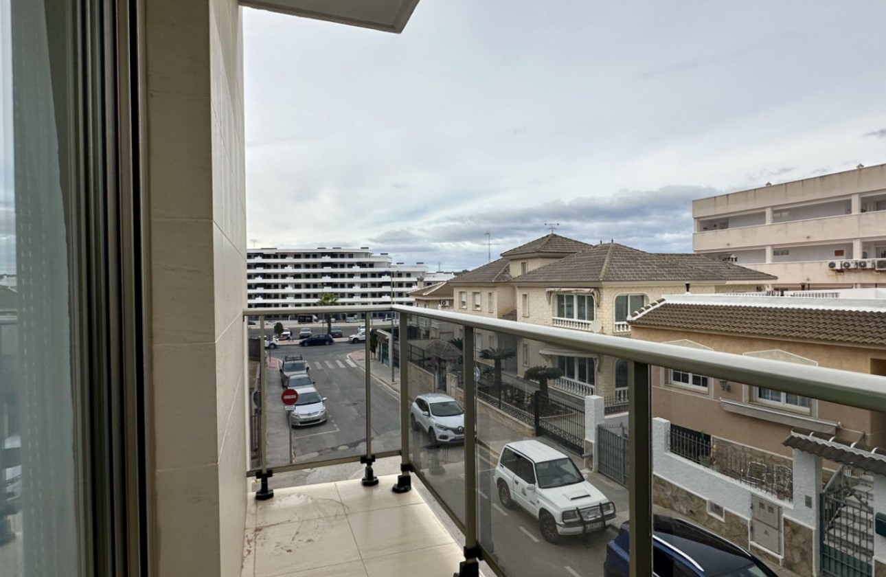 Reventa - Apartamento / piso - San Miguel de Salinas