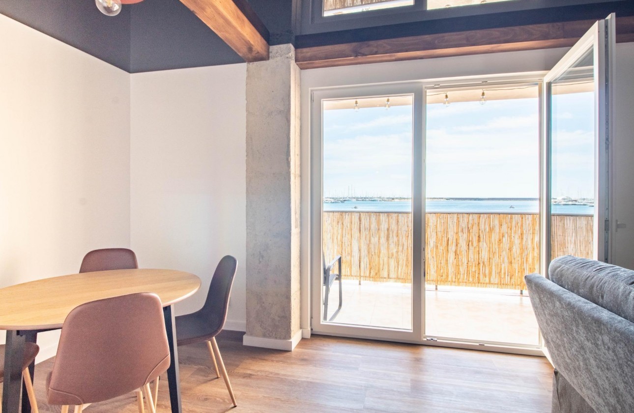 Resale - Apartment / flat - Torrevieja - Acequion