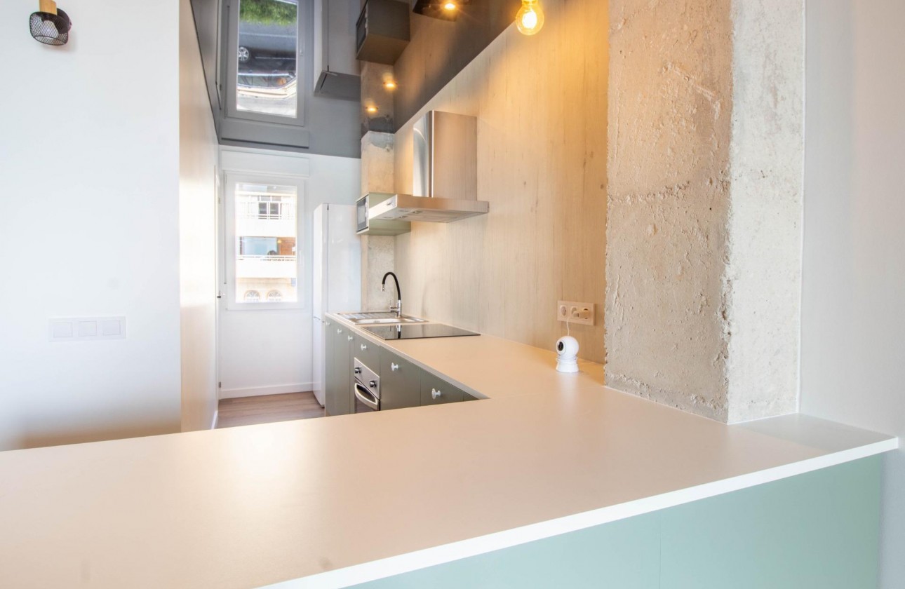 Resale - Apartment / flat - Torrevieja - Acequion