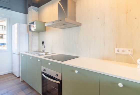 Resale - Apartment / flat - Torrevieja - Acequion