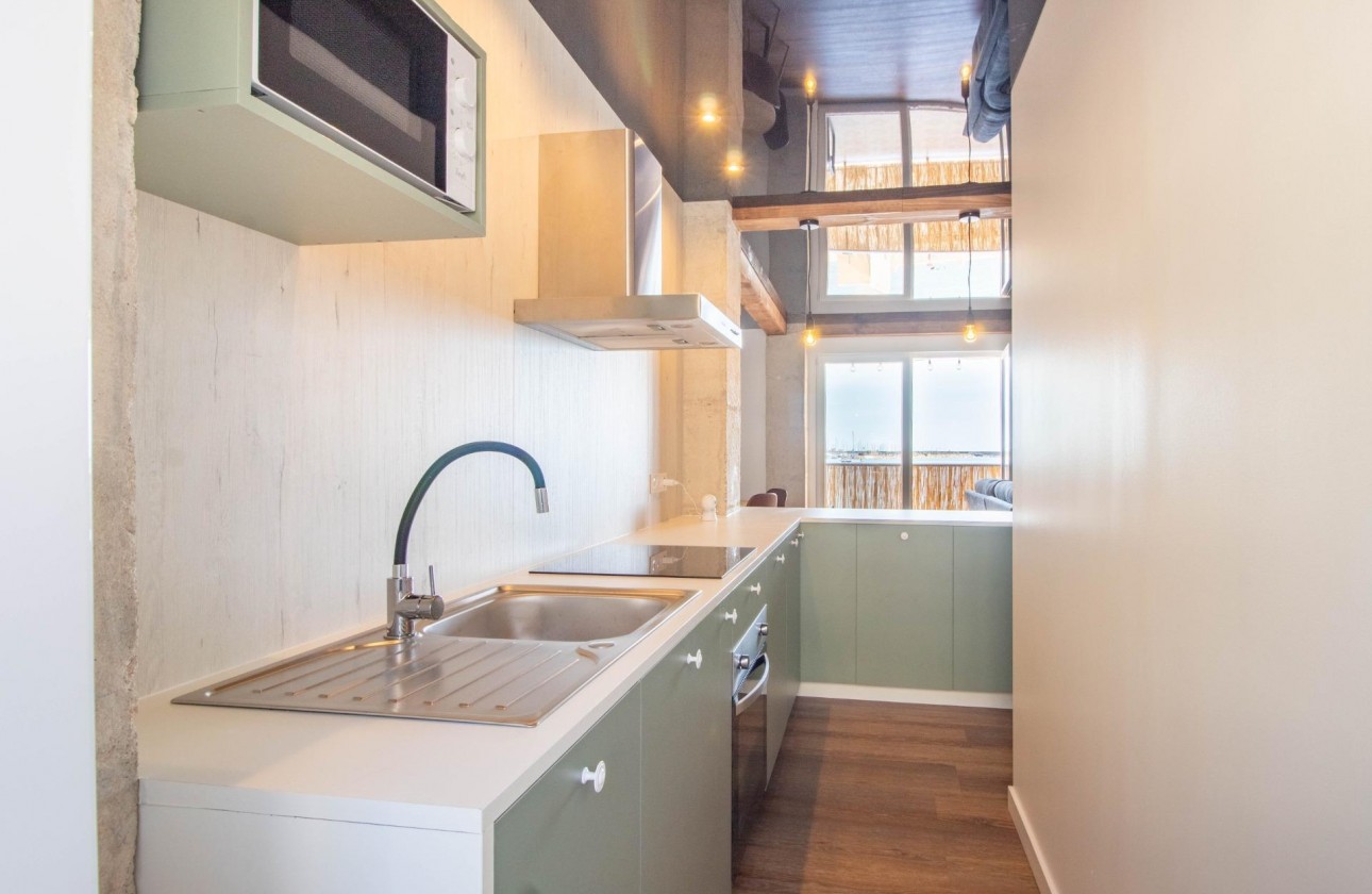 Resale - Apartment / flat - Torrevieja - Acequion