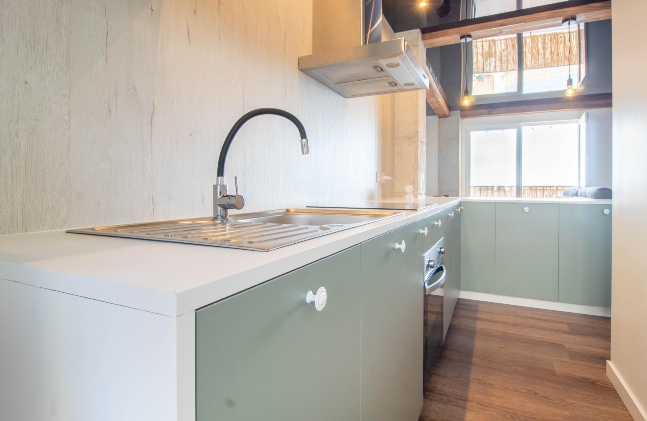 Resale - Apartment / flat - Torrevieja - Acequion