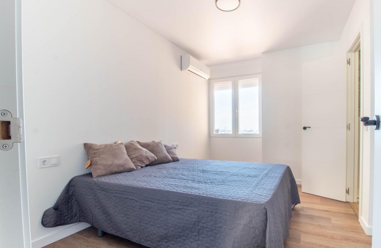 Resale - Apartment / flat - Torrevieja - Acequion