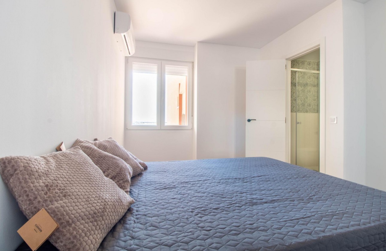 Resale - Apartment / flat - Torrevieja - Acequion