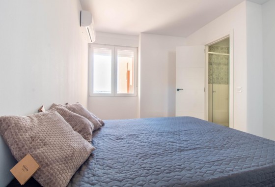 Resale - Apartment / flat - Torrevieja - Acequion