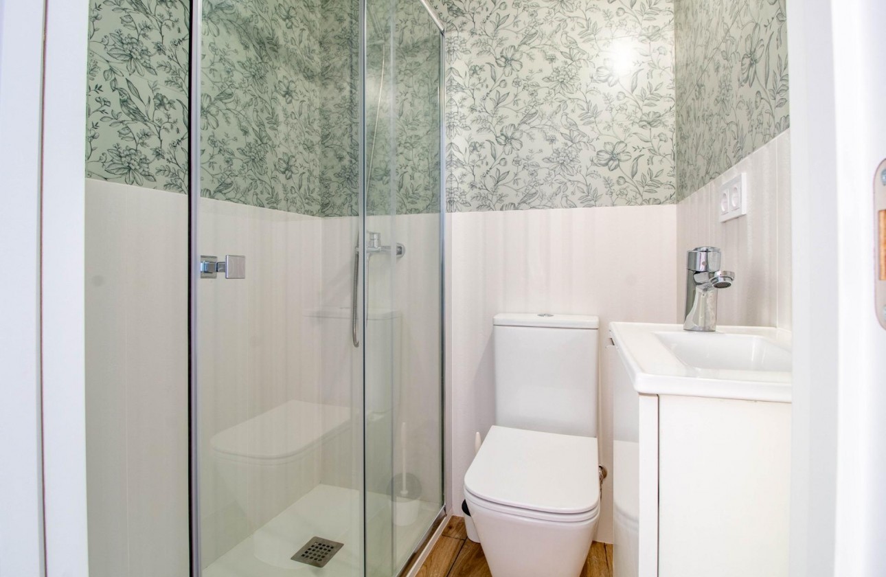 Resale - Apartment / flat - Torrevieja - Acequion