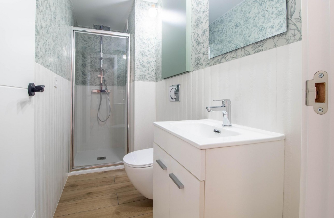 Resale - Apartment / flat - Torrevieja - Acequion