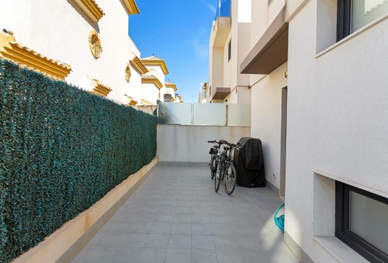 Resale - Villa - Torrevieja - Sector 25