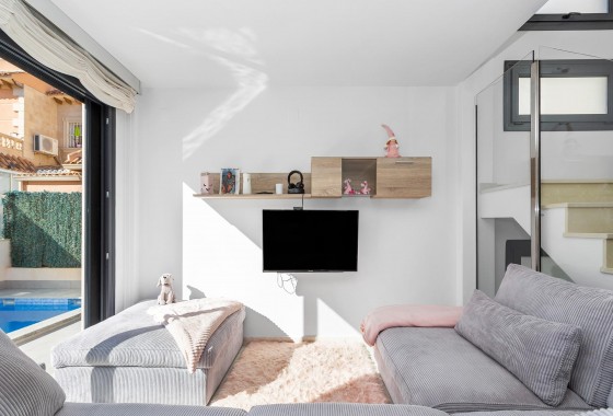 Resale - Villa - Torrevieja - Sector 25