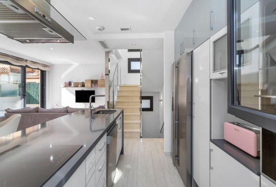 Resale - Villa - Torrevieja - Sector 25