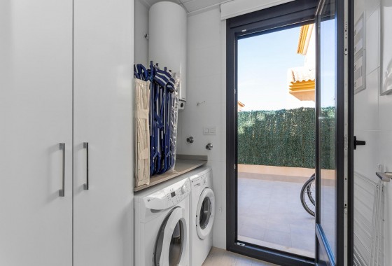 Resale - Villa - Torrevieja - Sector 25