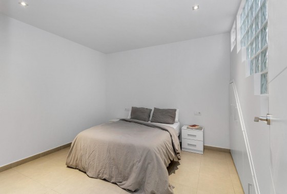 Resale - Villa - Torrevieja - Sector 25