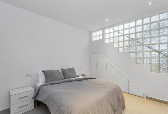 Resale - Villa - Torrevieja - Sector 25