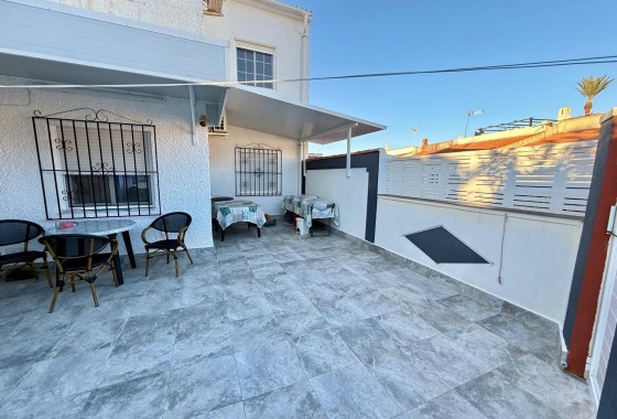Resale - Bungalow - Torrevieja - La Siesta - El Salado - Torreta
