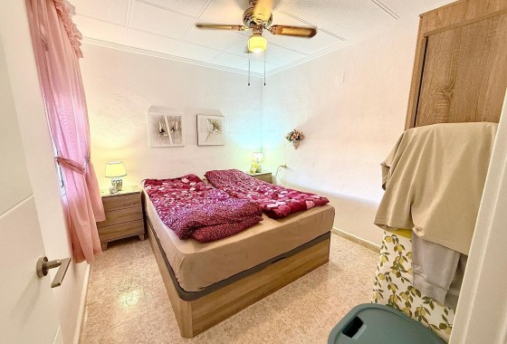 Resale - Bungalow - Torrevieja - La Siesta - El Salado - Torreta