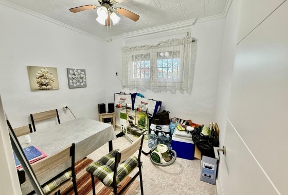 Resale - Bungalow - Torrevieja - La Siesta - El Salado - Torreta