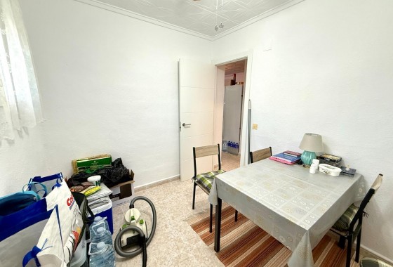 Resale - Bungalow - Torrevieja - La Siesta - El Salado - Torreta