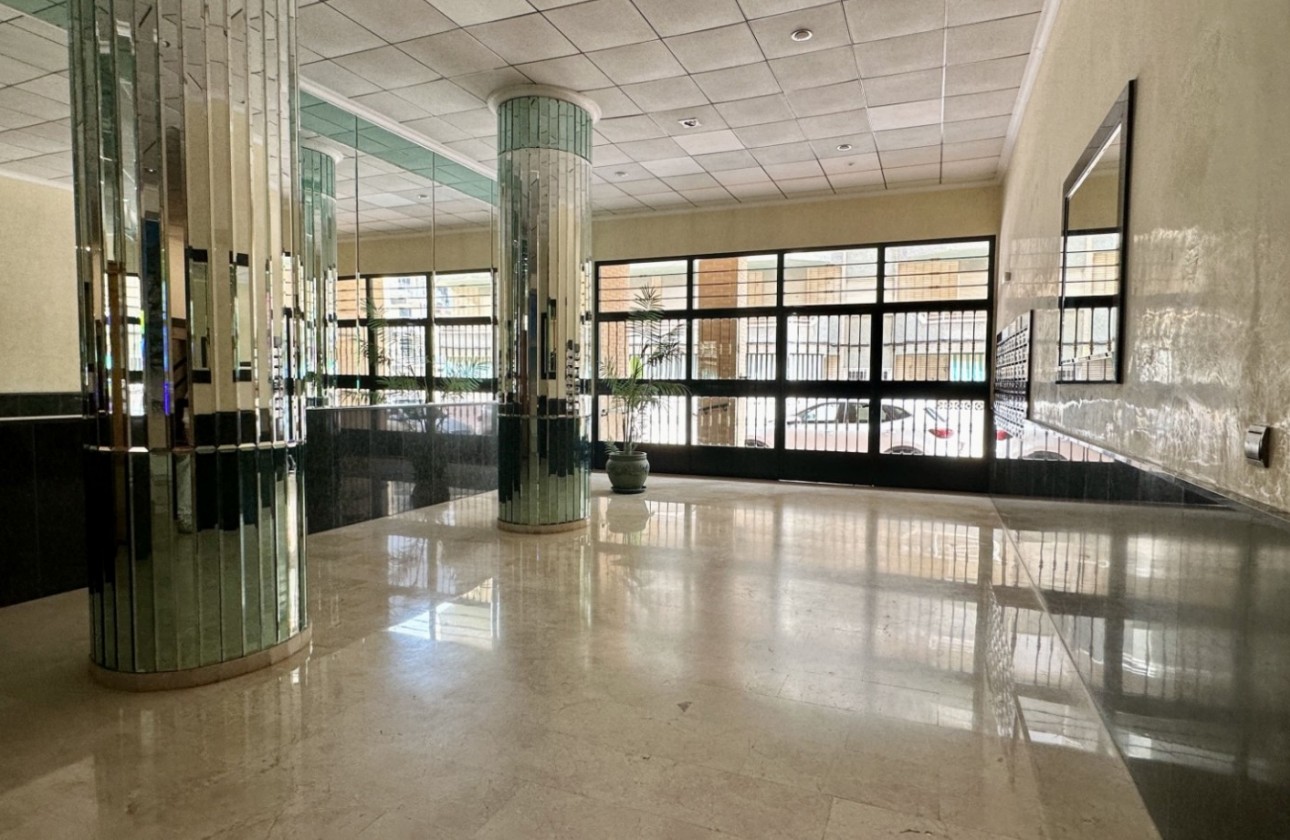 Resale - Apartment / flat - Guardamar del Segura - Beach Guardamar