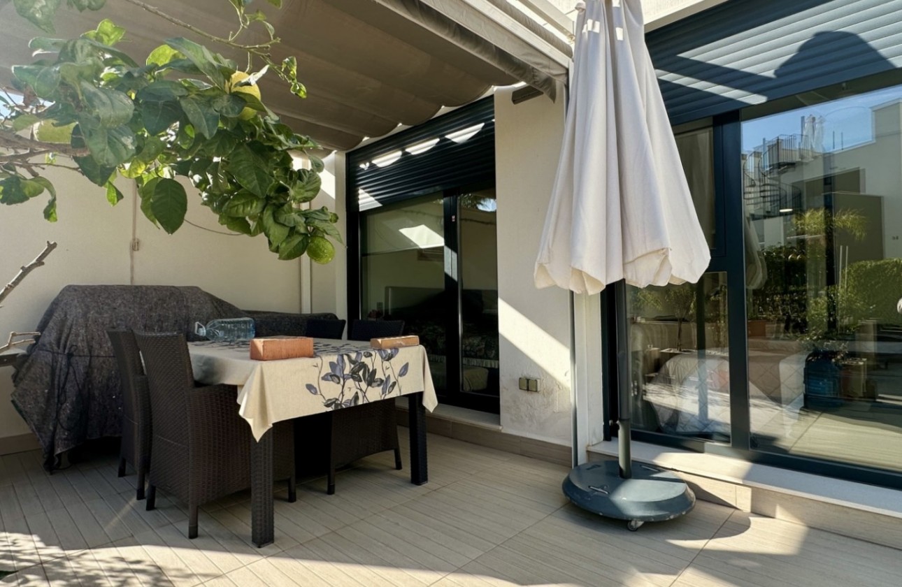 Resale - Apartment / flat - Orihuela Costa - Punta Prima