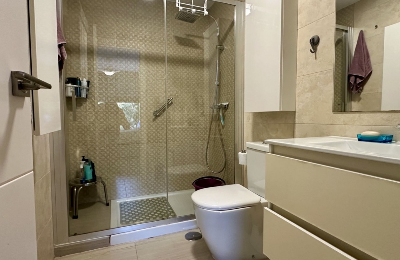 Resale - Apartment / flat - Orihuela Costa - Punta Prima