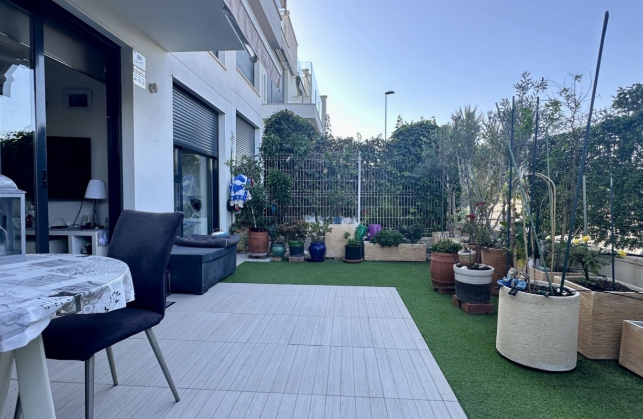Resale - Apartment / flat - Orihuela Costa - Punta Prima