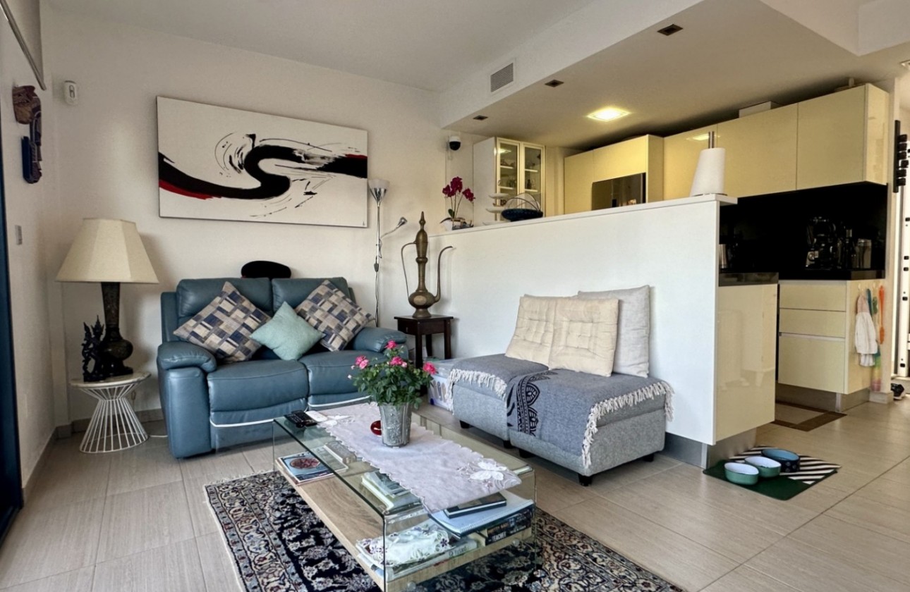 Resale - Apartment / flat - Orihuela Costa - Punta Prima