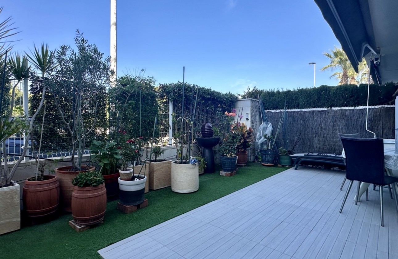 Resale - Apartment / flat - Orihuela Costa - Punta Prima