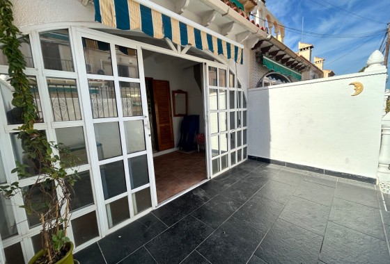 Resale - Villa - El Chaparral