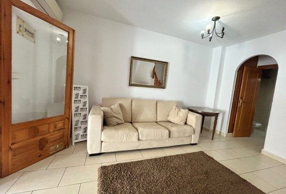 Resale - Villa - El Chaparral