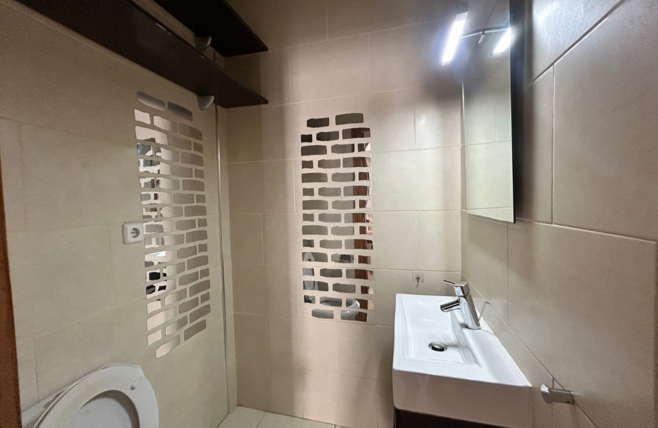 Resale - Villa - El Chaparral