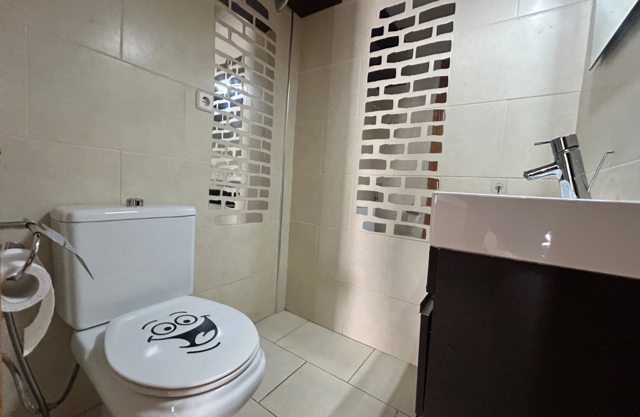 Resale - Villa - El Chaparral