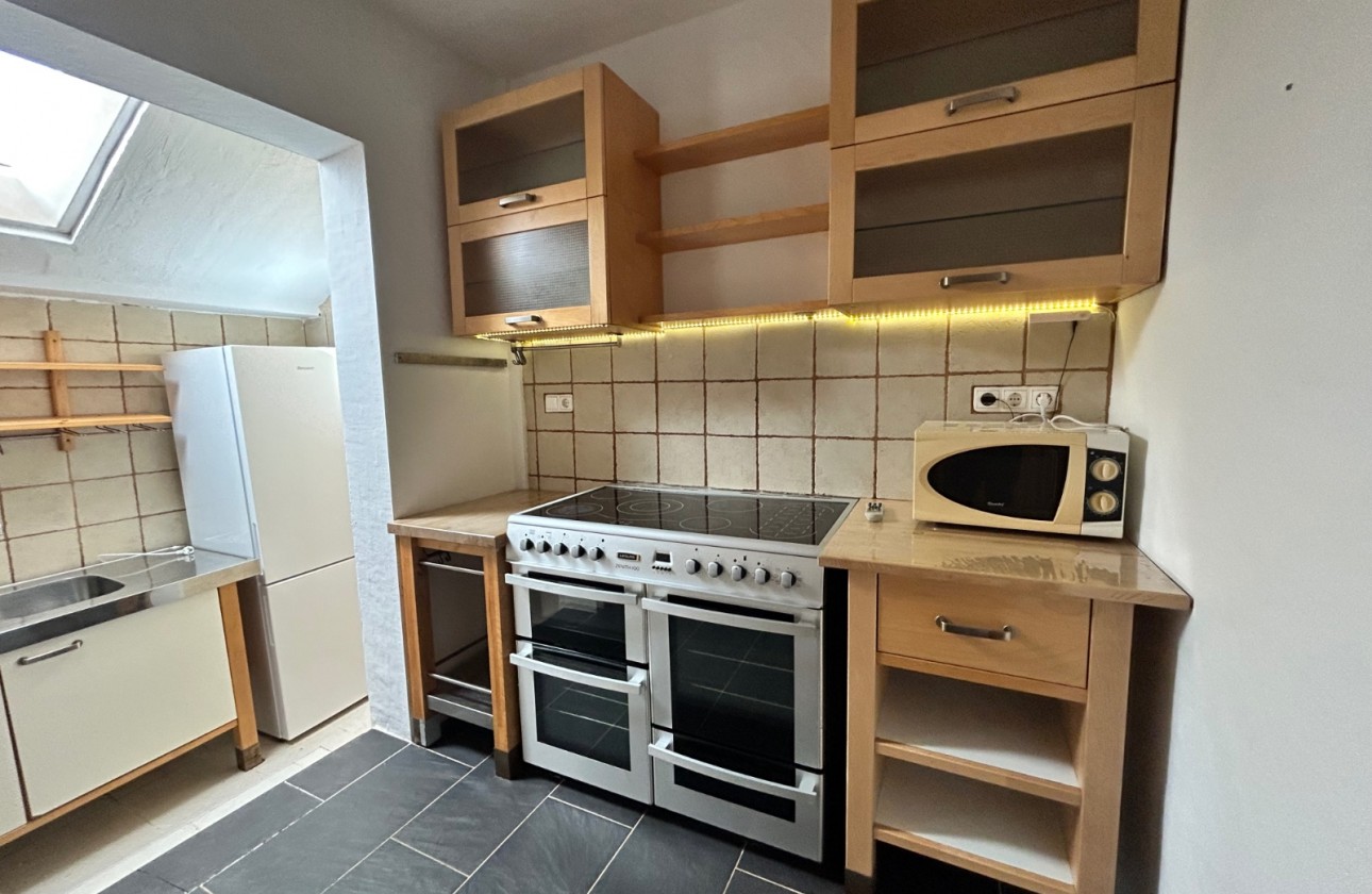 Resale - Villa - El Chaparral