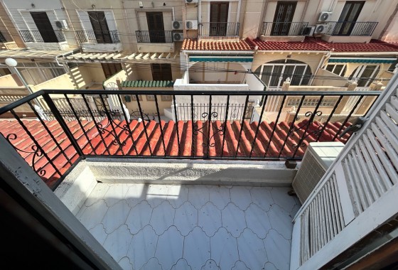 Resale - Villa - El Chaparral