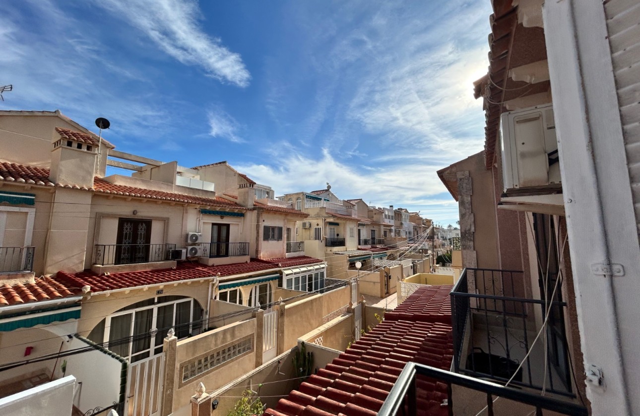 Resale - Villa - El Chaparral