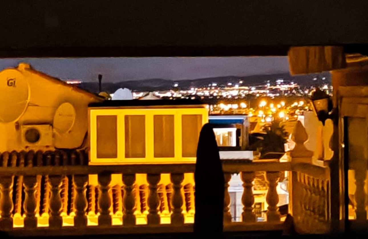 Resale - Villa - El Chaparral