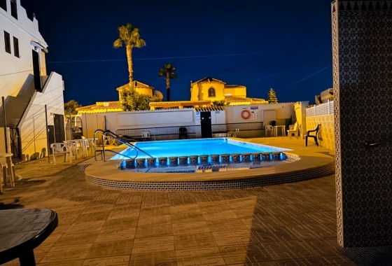 Resale - Villa - El Chaparral