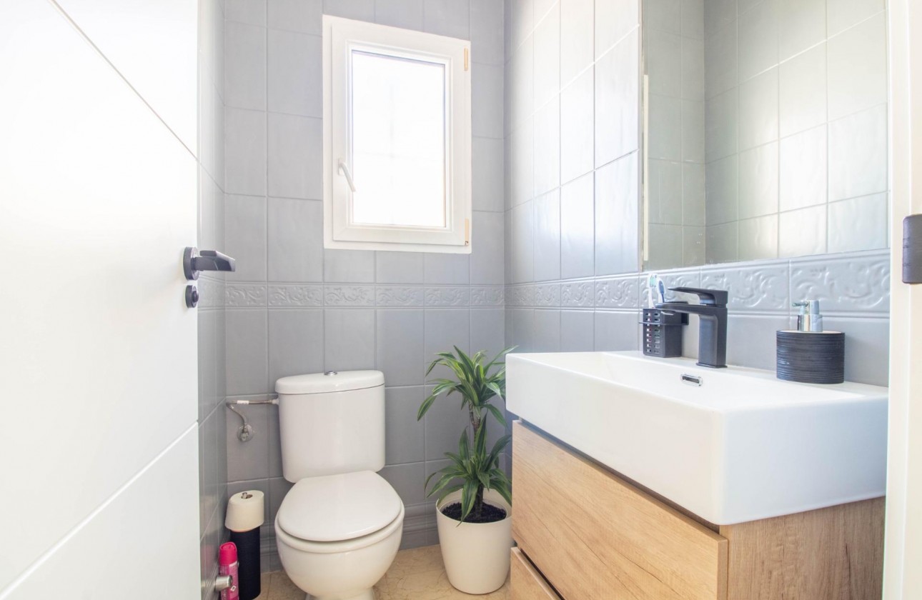 Resale - Villa - San Miguel de Salinas - Blue Lagoon - El Galan