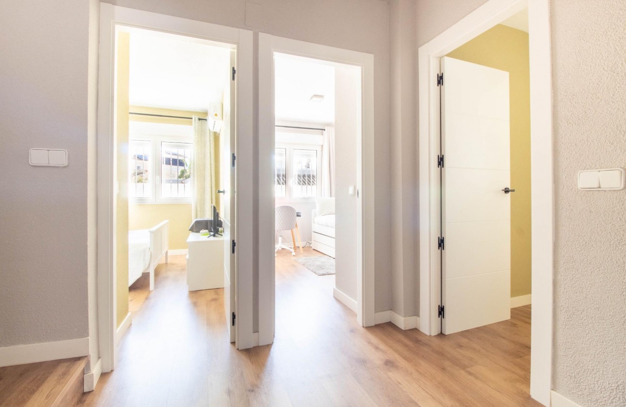 Resale - Villa - San Miguel de Salinas - Blue Lagoon - El Galan