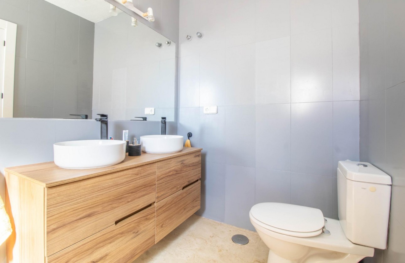 Resale - Villa - San Miguel de Salinas - Blue Lagoon - El Galan