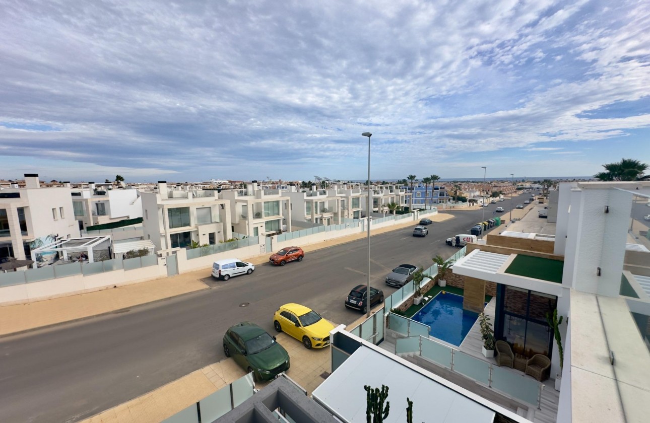 Revente - Villa - Orihuela Costa - Lomas de Cabo Roig