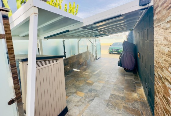 Revente - Villa - Orihuela Costa - Lomas de Cabo Roig