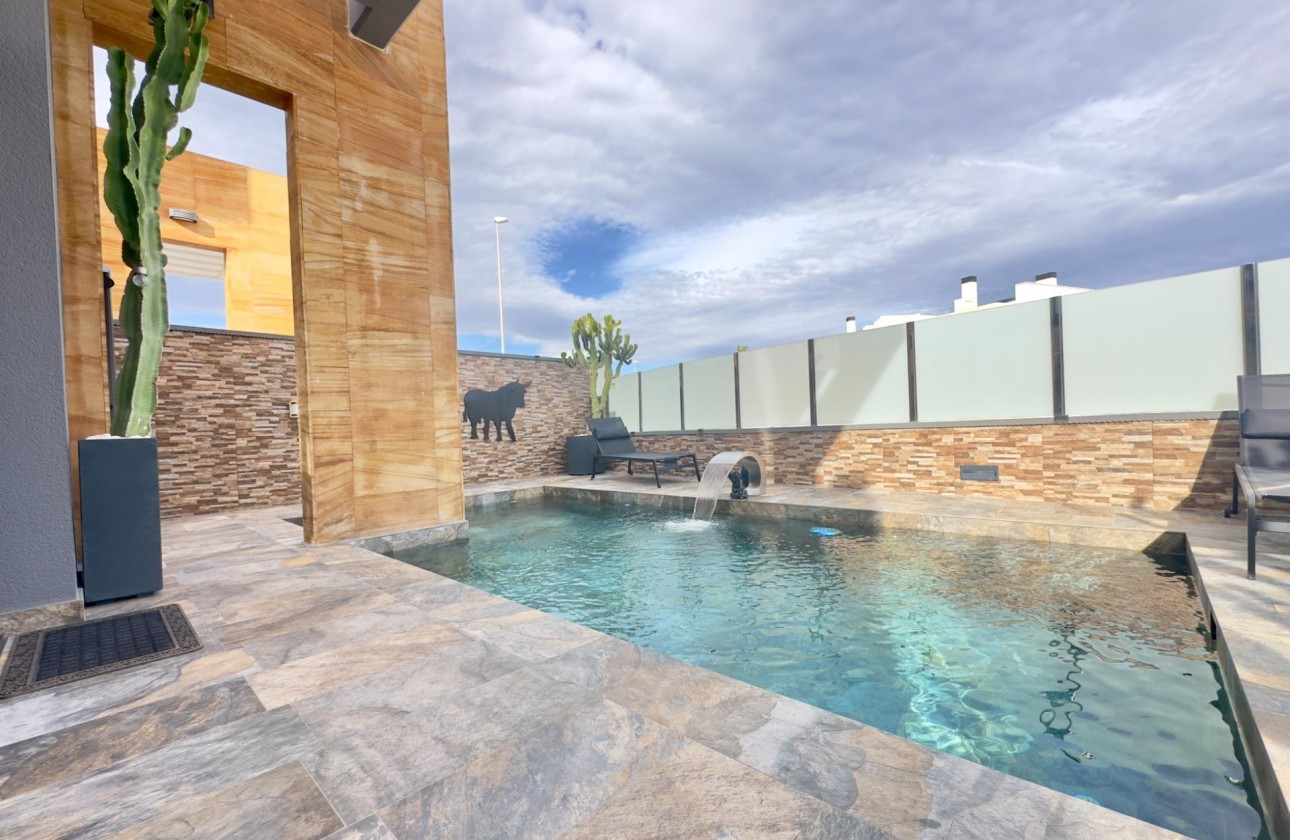 Revente - Villa - Orihuela Costa - Lomas de Cabo Roig