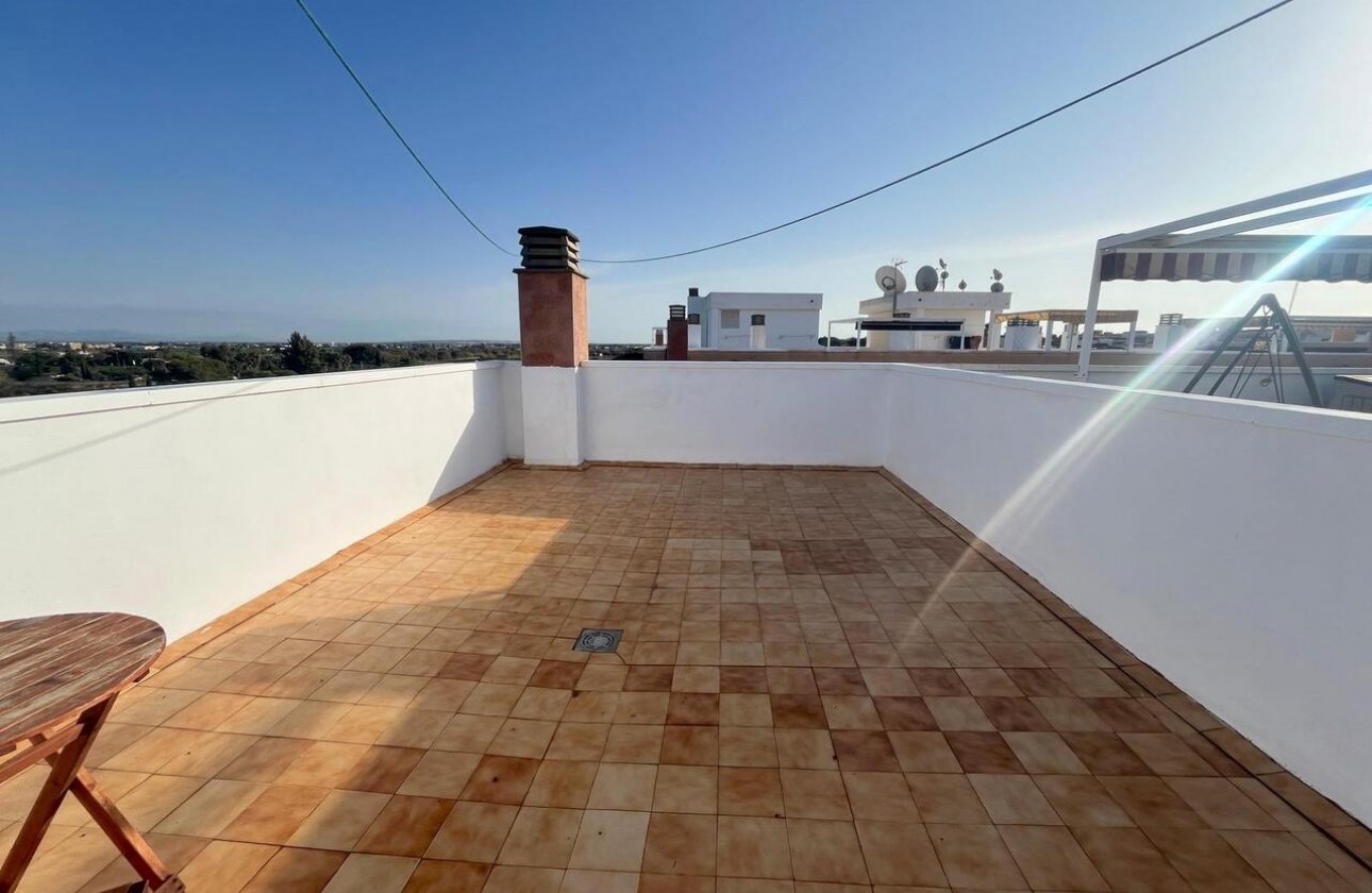 Resale - Apartment / flat - Algorfa