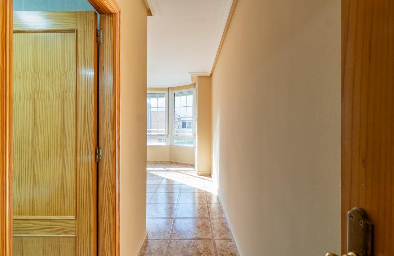 Revente - Appartement - Torrevieja - Centro