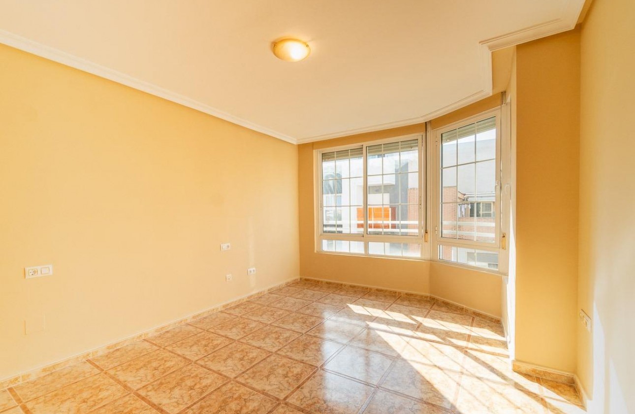 Revente - Appartement - Torrevieja - Centro