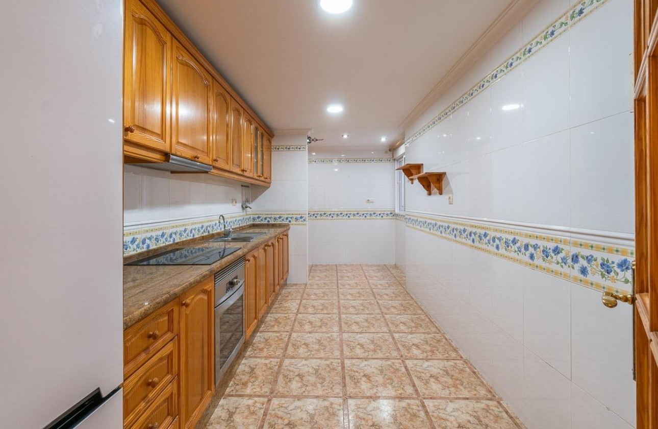 Revente - Appartement - Torrevieja - Centro